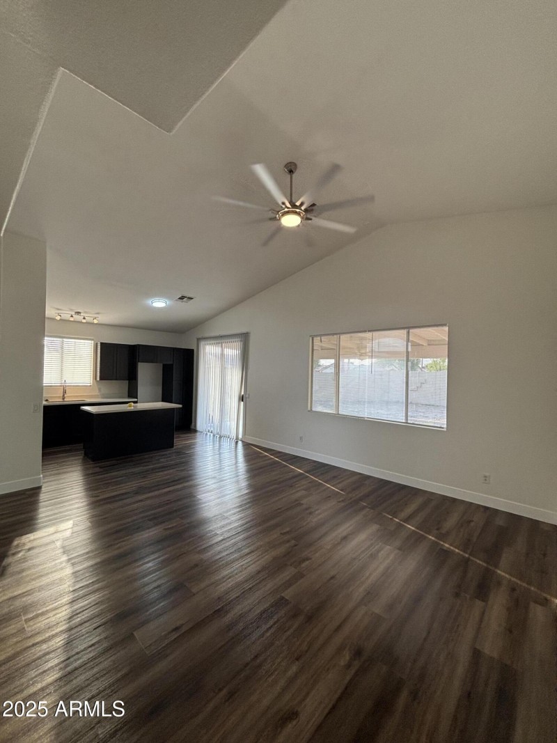 FAMILY ROOM2