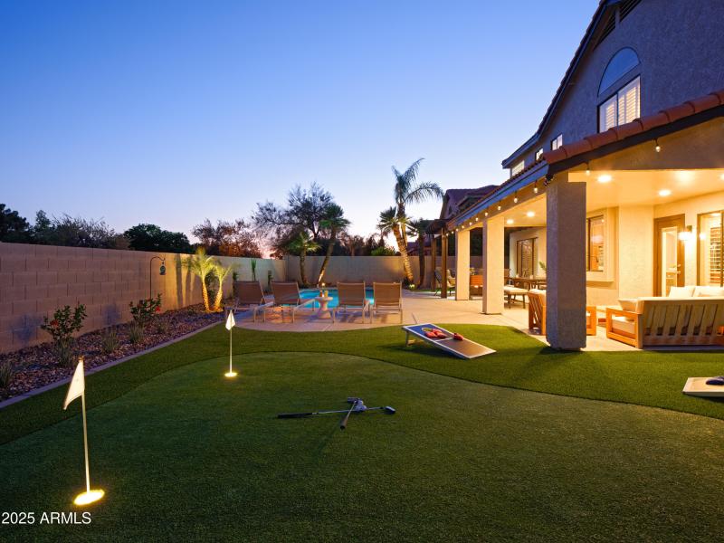 PropertyImageCo_5921ESandraTerraceTwilig