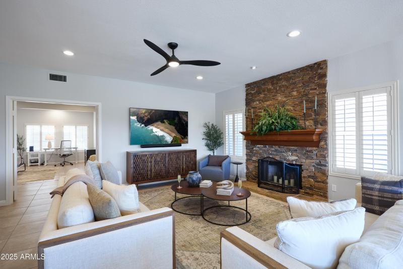 PropertyImageCo_5921ESandraTerrace_WEB-3