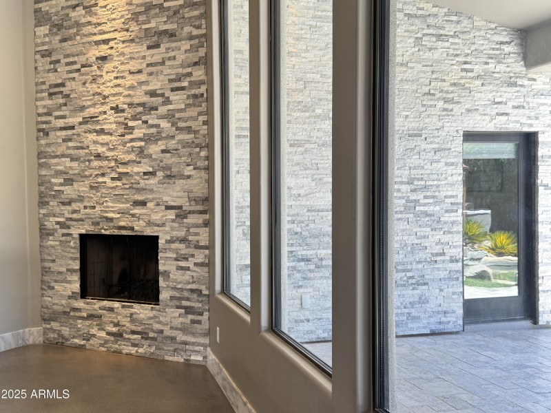 Stone inside & Out