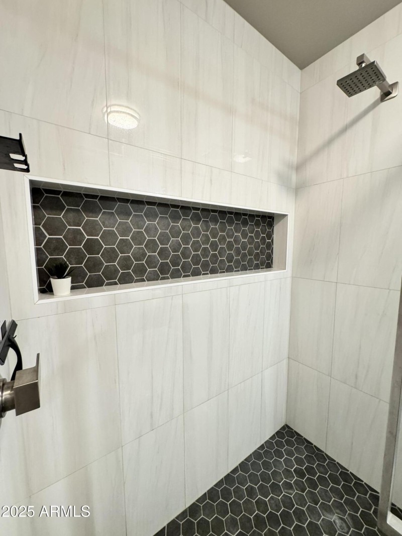 Hall Bath 2