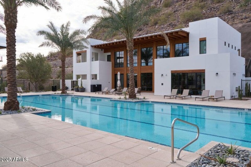 Fitness & Pool