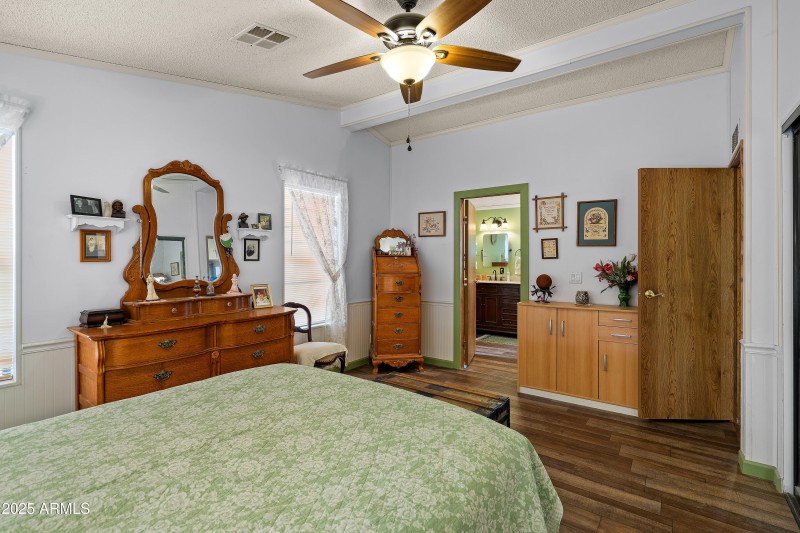 2 Interiors-11