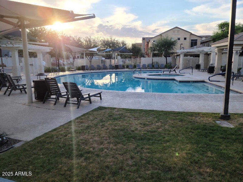 Pool Ushaped