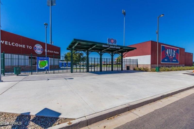Cubs Entrance