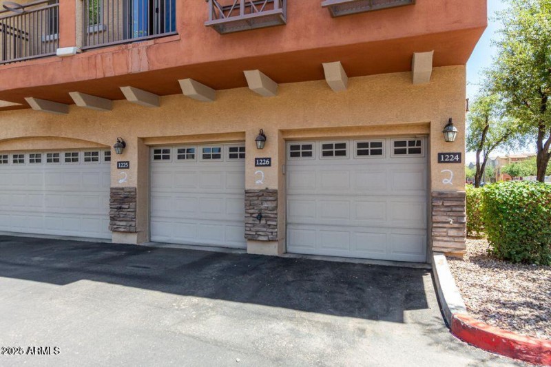 1 Garage