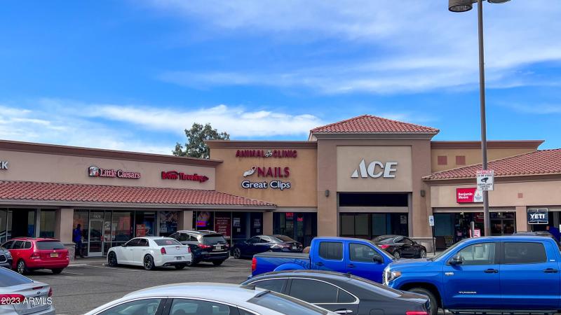 Julias_Nails_1939_W_Union_Hills_Dr_Phoen