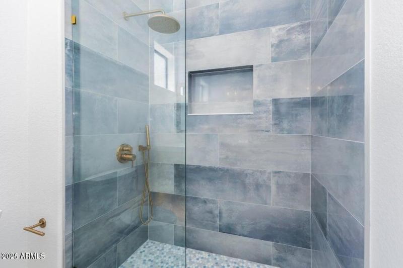 20241001214832884756000000-o