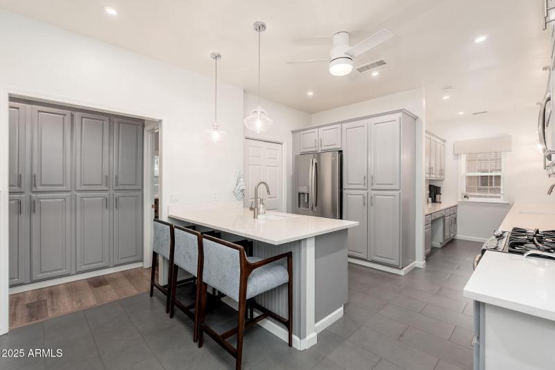 2922 N Rio De Flag Dr - 18