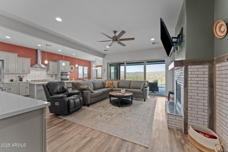 4265 Copperhead Dr