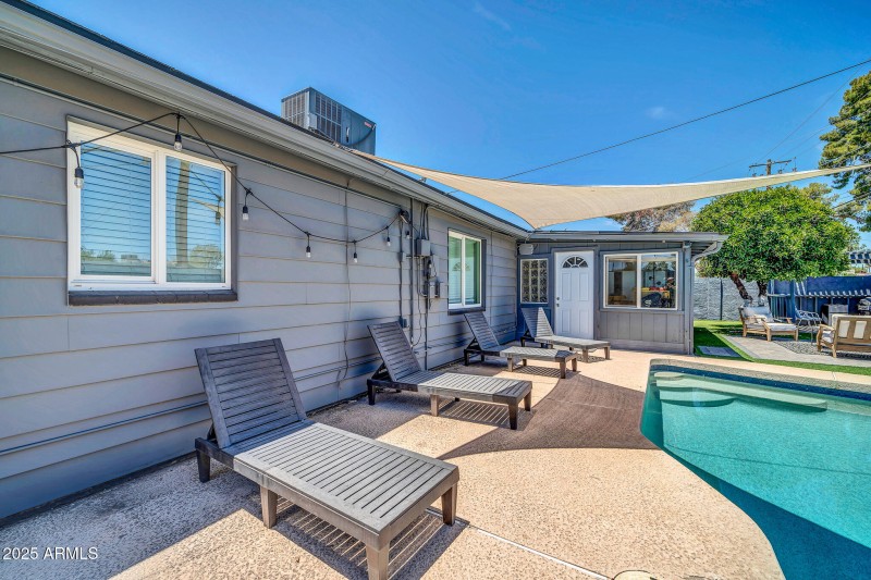 1214 W Highland Ave-33