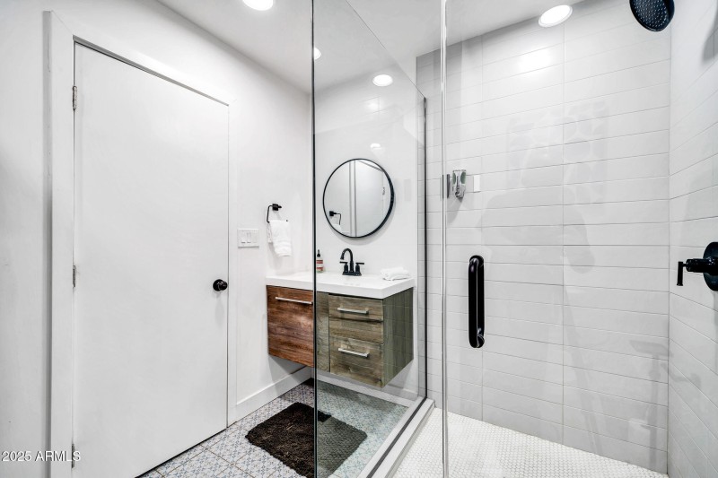 1214 W Highland Ave-27