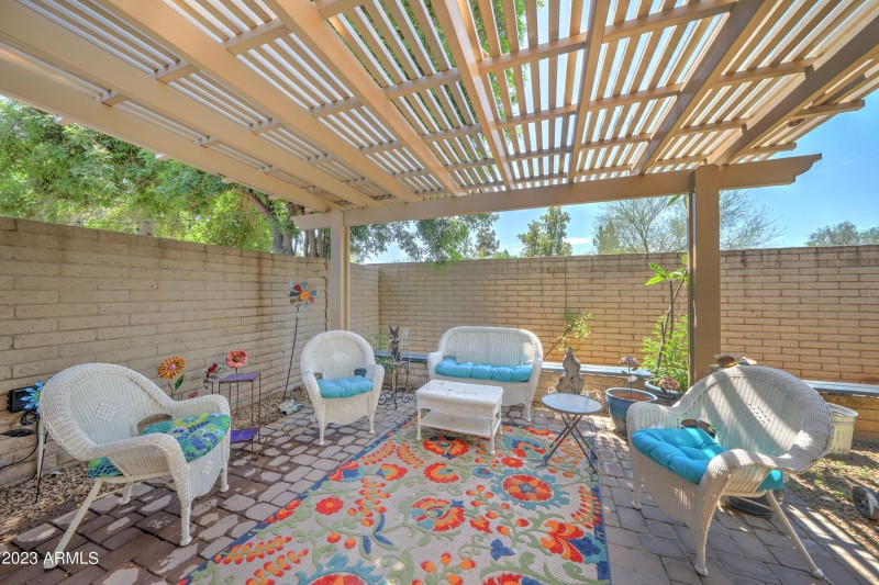 4525 N 66th-29