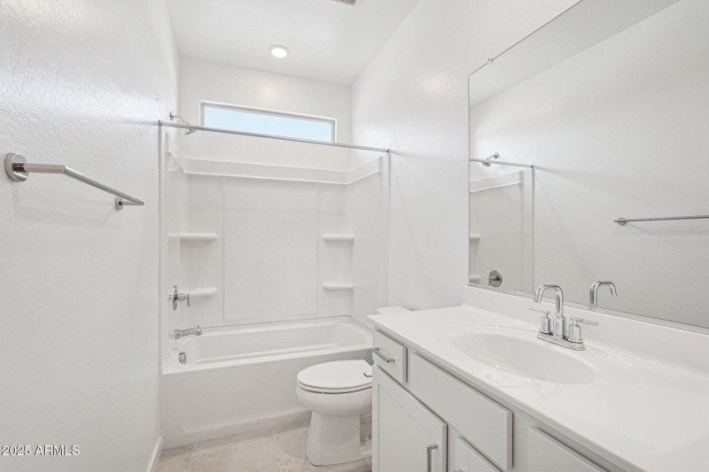 22-web-or-mls-N 226th Ln-S1607-022