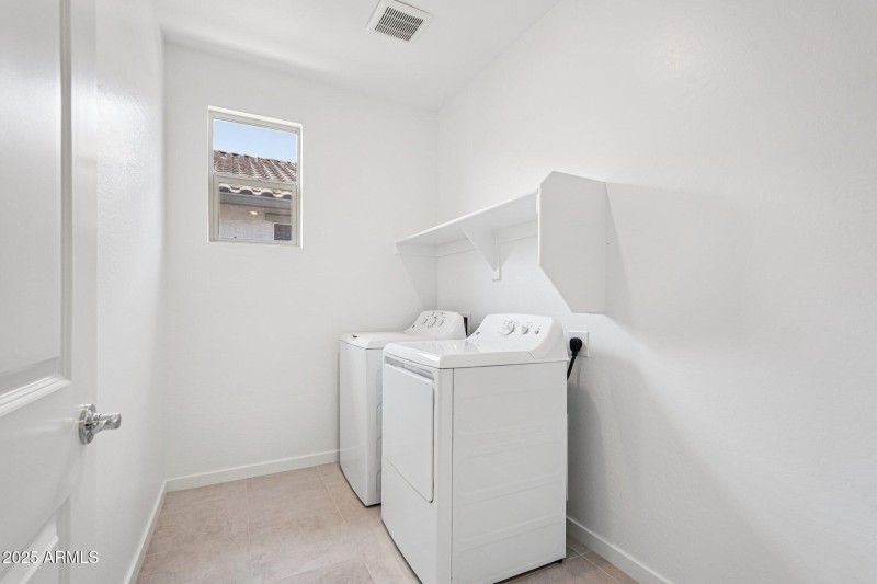 29-web-or-mls-N 226th Ln-S1607-029