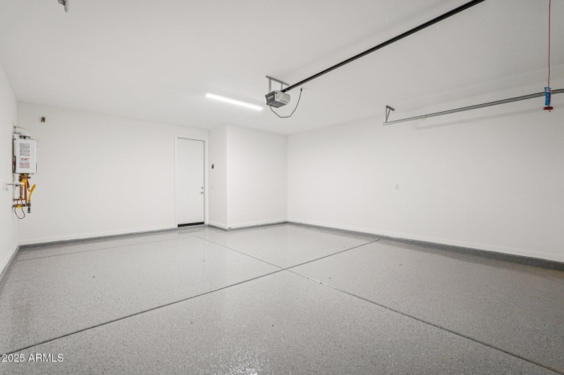 30-web-or-mls-N 226th Ln-S1607-030