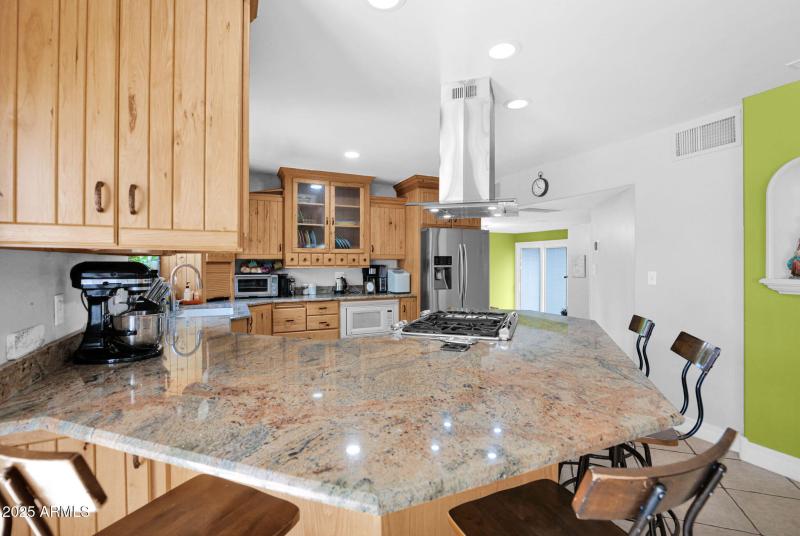 50-web-or-mls-P1246859