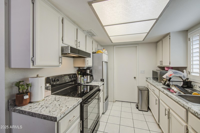Kitchen 3