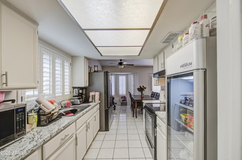 Kitchen 4
