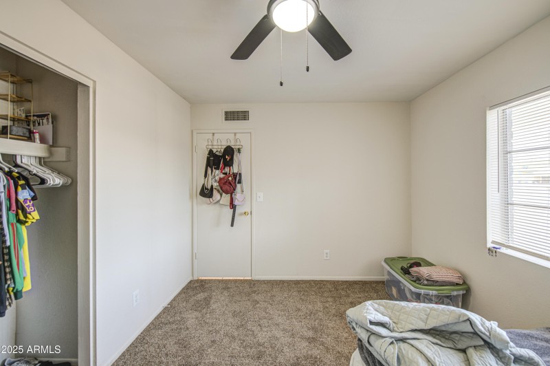 Bedroom 2-pic 2