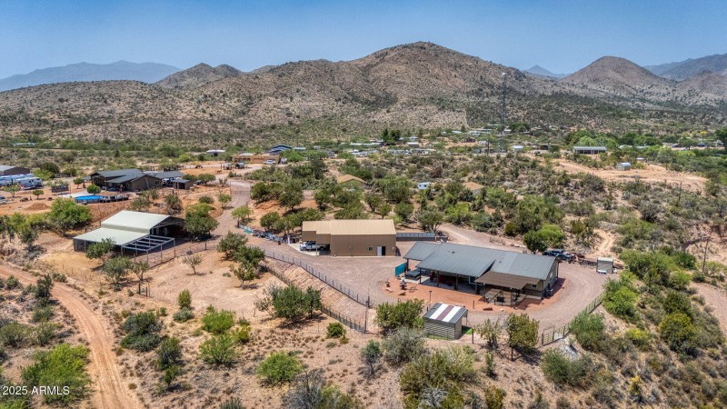 56-web-or-mls-photo(56) 828 N Gun Creek