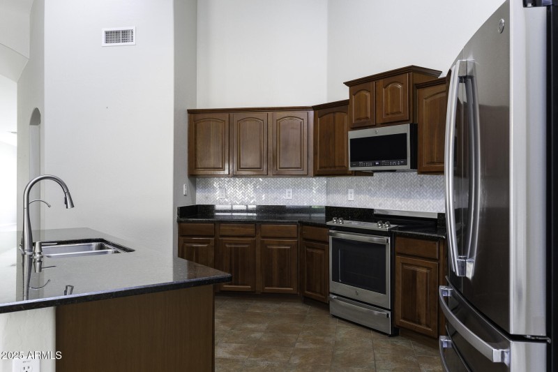 Kitchen 3