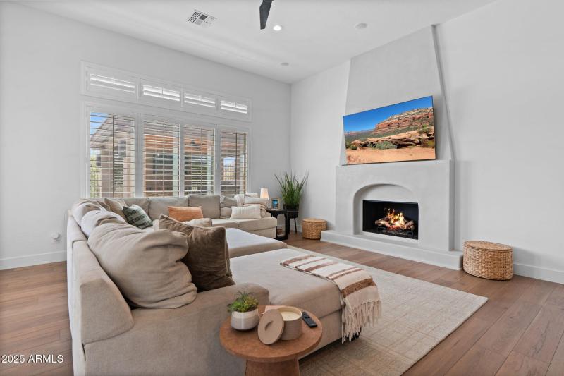 41622 N RIVER BEND RD