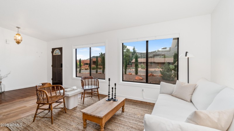 60 Gunsight Hills Dr-18
