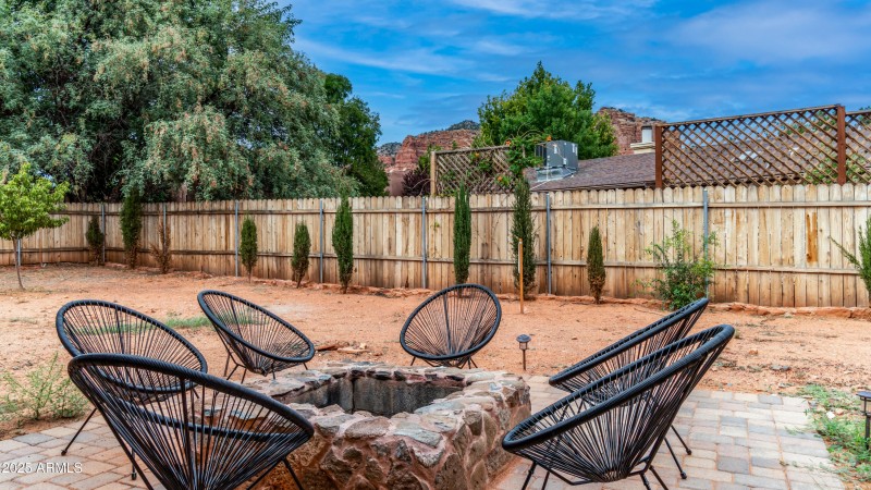 60 Gunsight Hills Dr-48