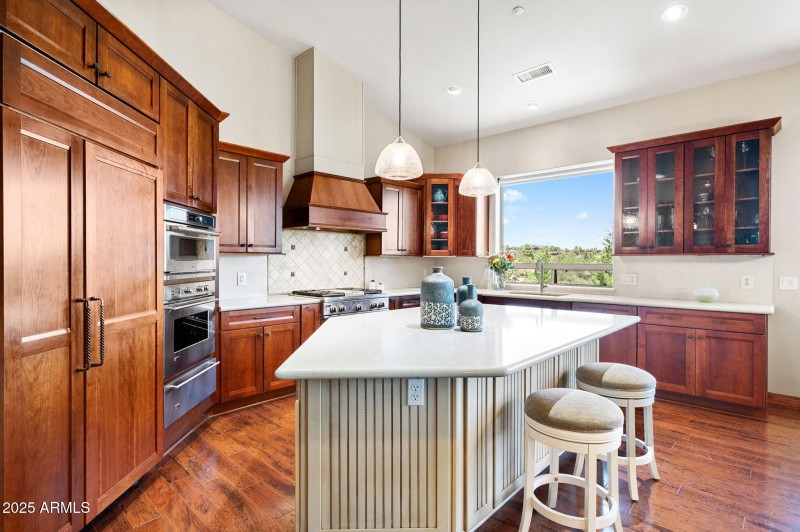 Entire Kitchen