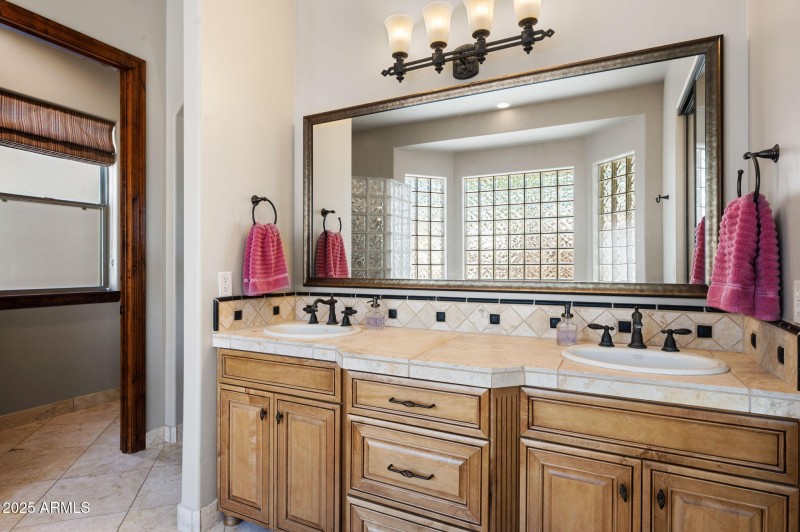 Main Floor Primary Vanity