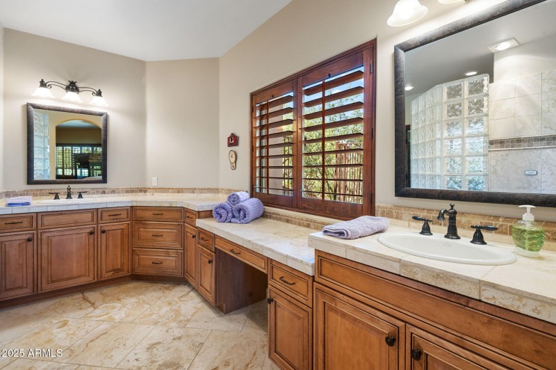 Lower Level Primary Vanity