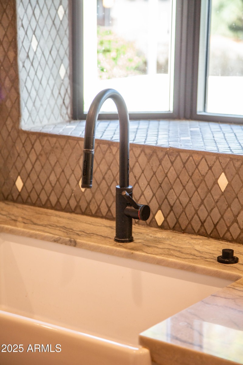 Sink Detail