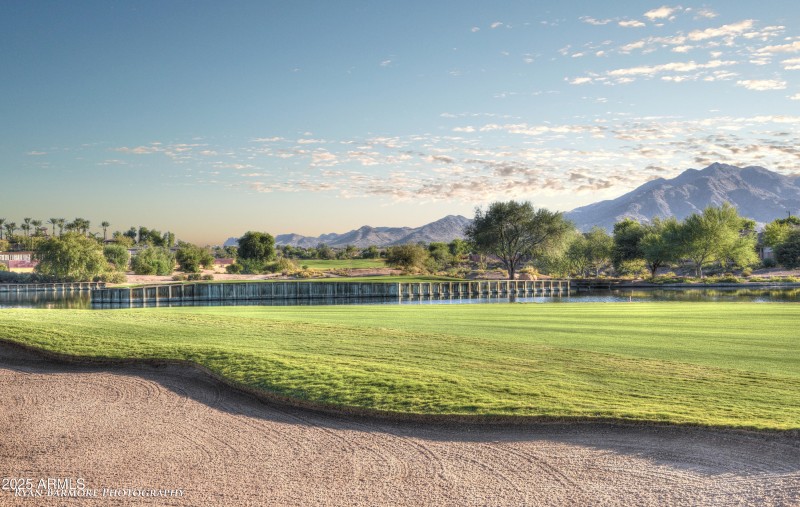 GolfHole16