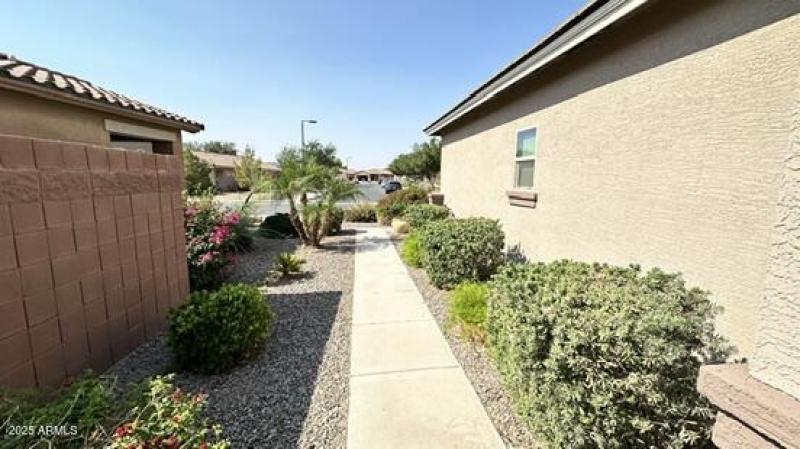 F39A2CE9-1F65-4B63-A1FF-5FCA2721A4F9_4_5