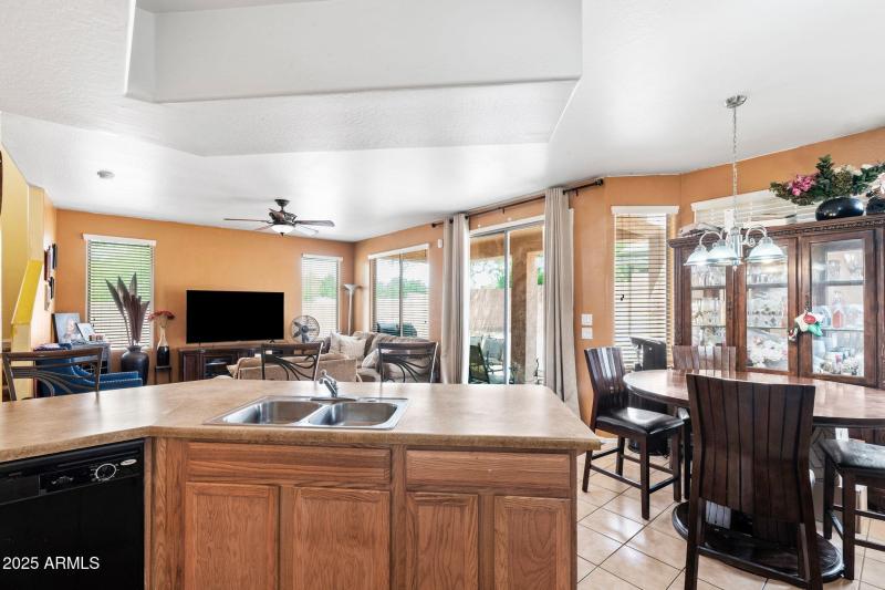 010___9904 E Elena Ave