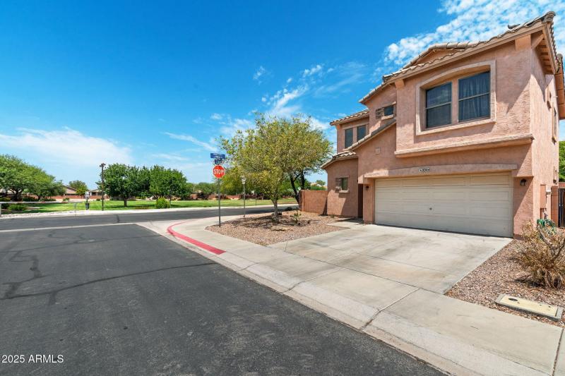 020___9904 E Elena Ave