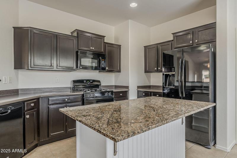 22-web-or-mls-Candlewood-22