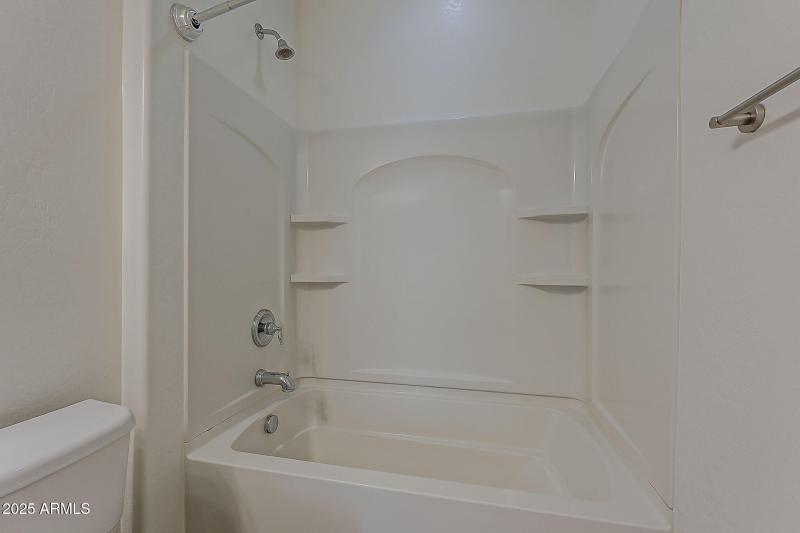 44-web-or-mls-Candlewood-44