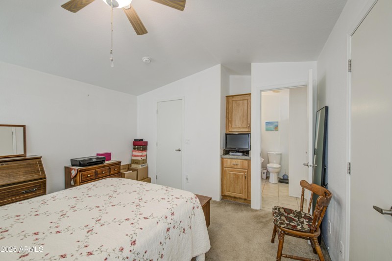 Bedroom-pic 3