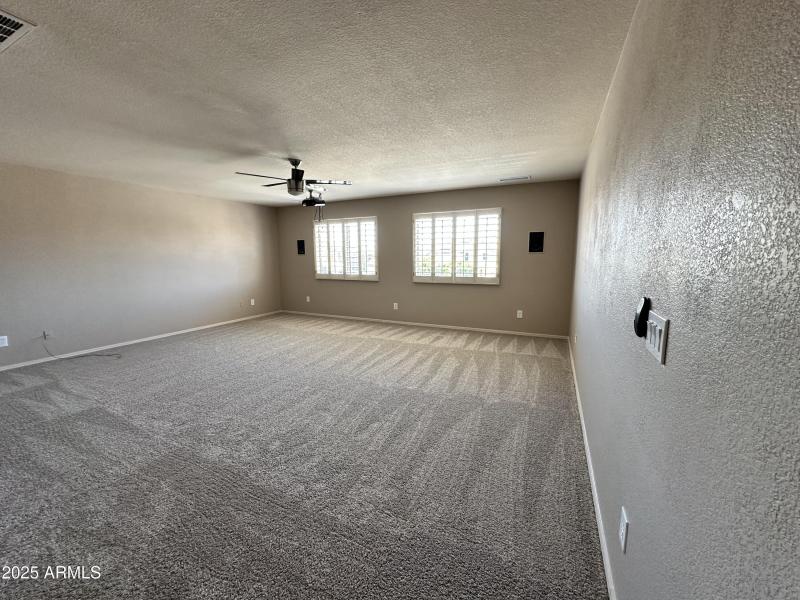 loft/gameroom