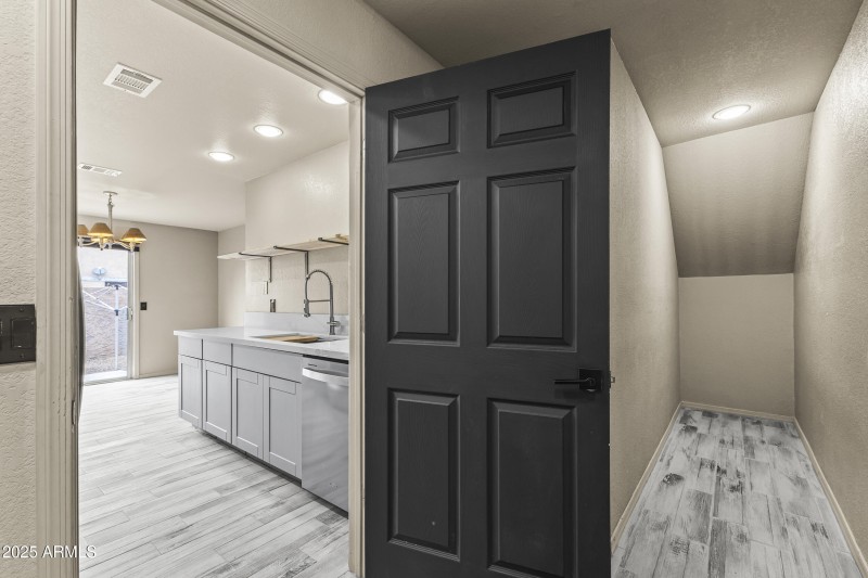 Pantry/ Laundry Room