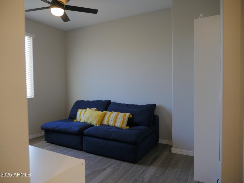 S9-TV Room 2