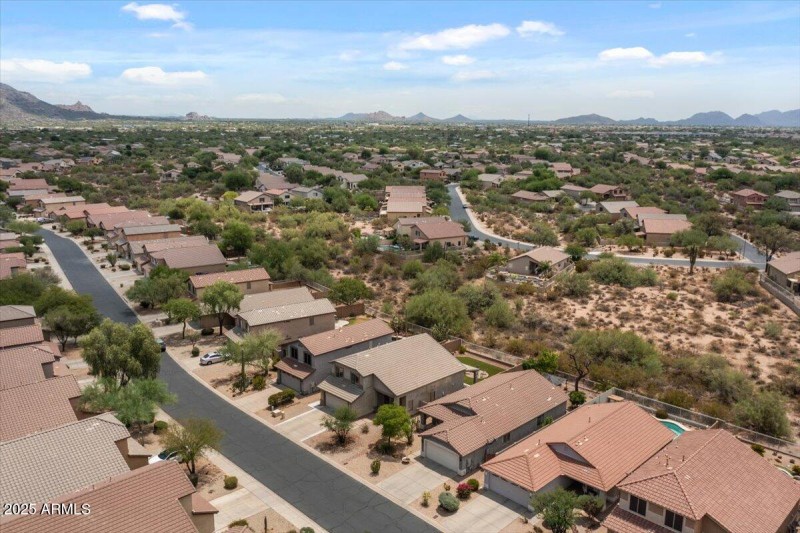 03-Aerial front of home