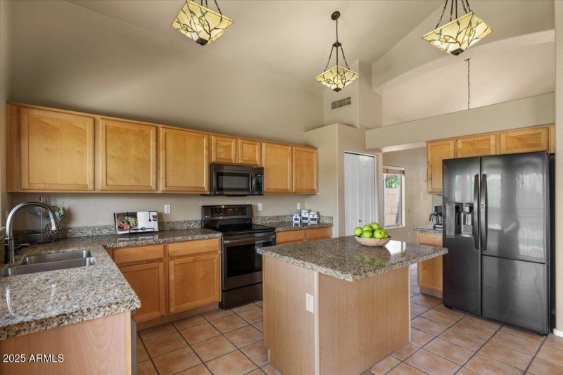 19-Kitchen