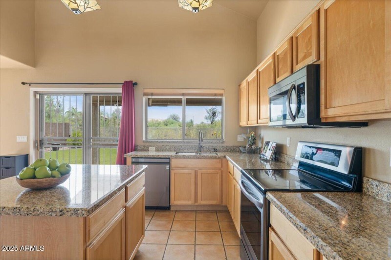 22-Kitchen