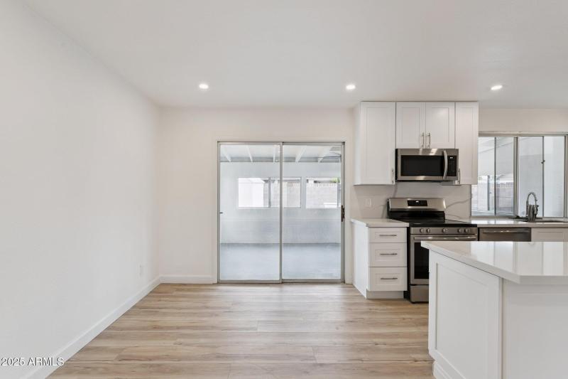 16-web-or-mls-18045-n-20th-ln