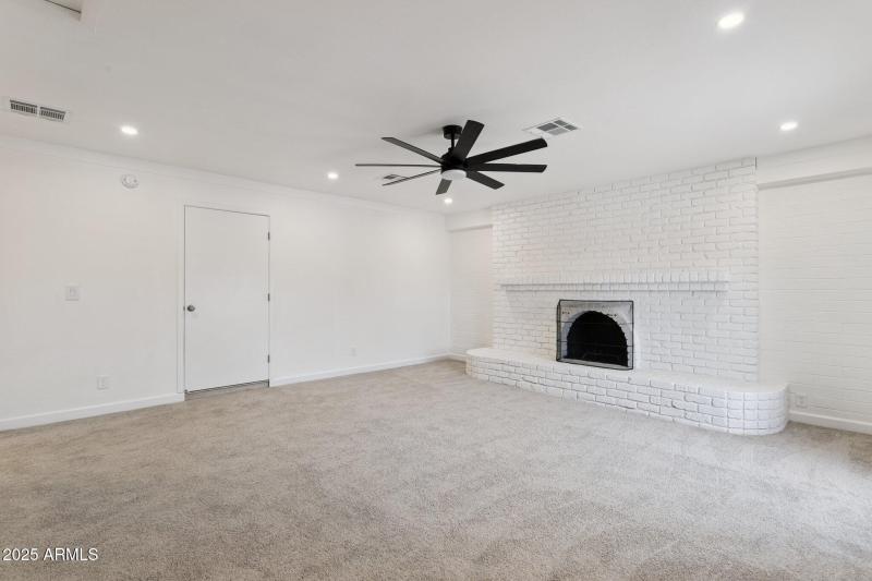 18-web-or-mls-18045-n-20th-ln