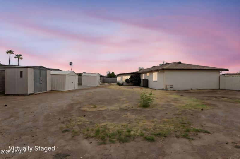 43-web-or-mls-18045-n-20th-ln