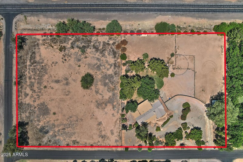 Overhead2-042-051-1500x1000